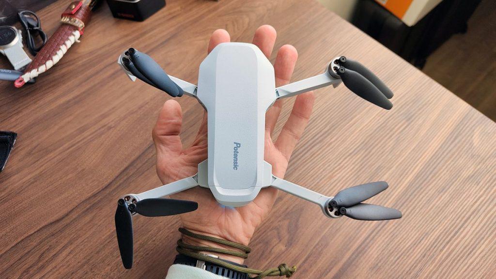 Potensic Atom SE drone.